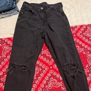 Black Distressed American Eagle Women's Jeans - Classic High-Rise Fit